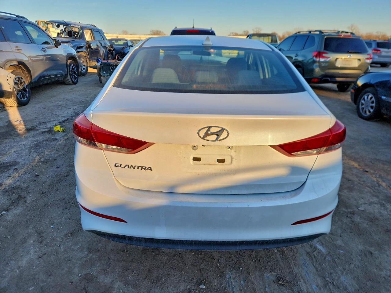 2017 Hyundai Elantra Se - Image 6