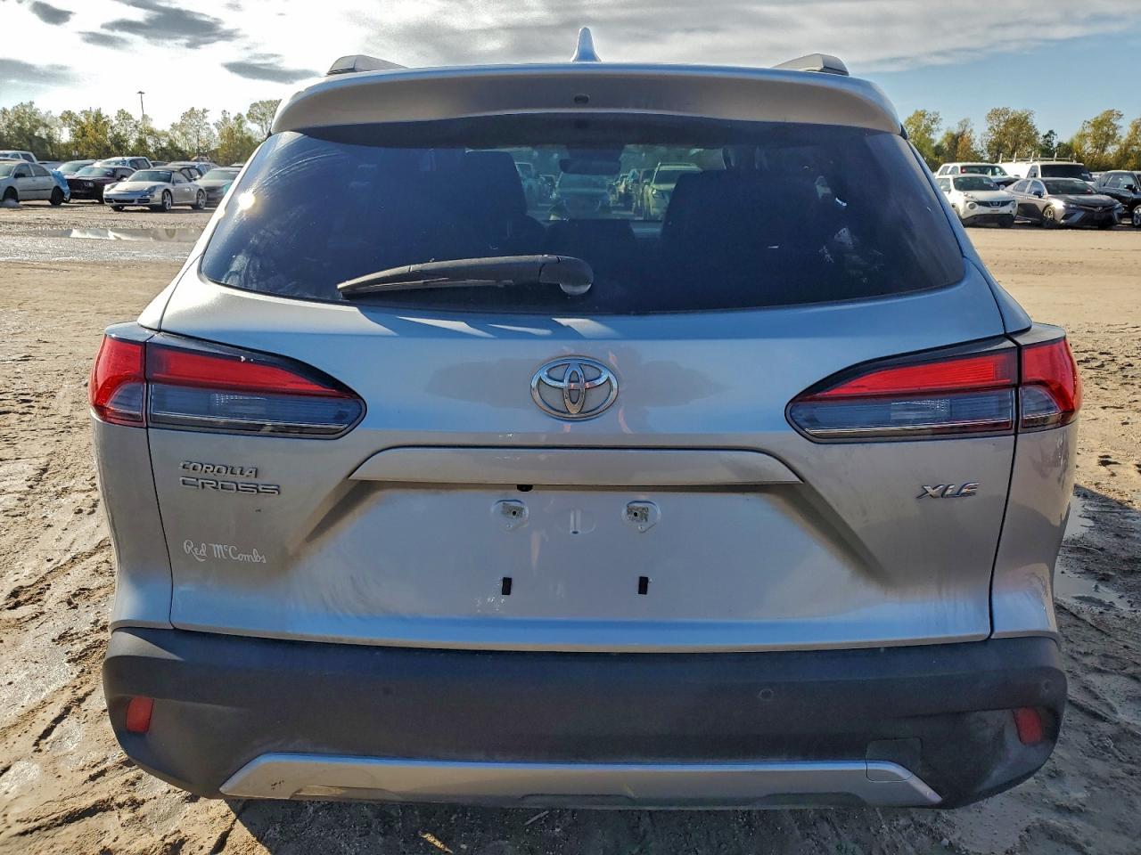 2023 Toyota Corolla Cross Xle - Фото 6