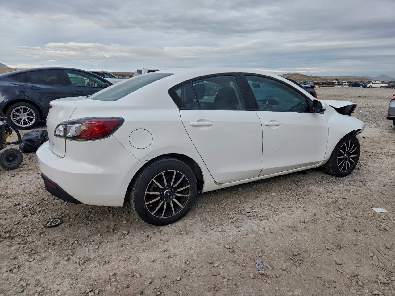 2011 Mazda 3 I - Фото 3