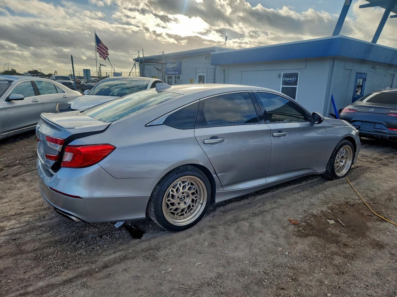 2020 Honda Accord Sport - Image 3