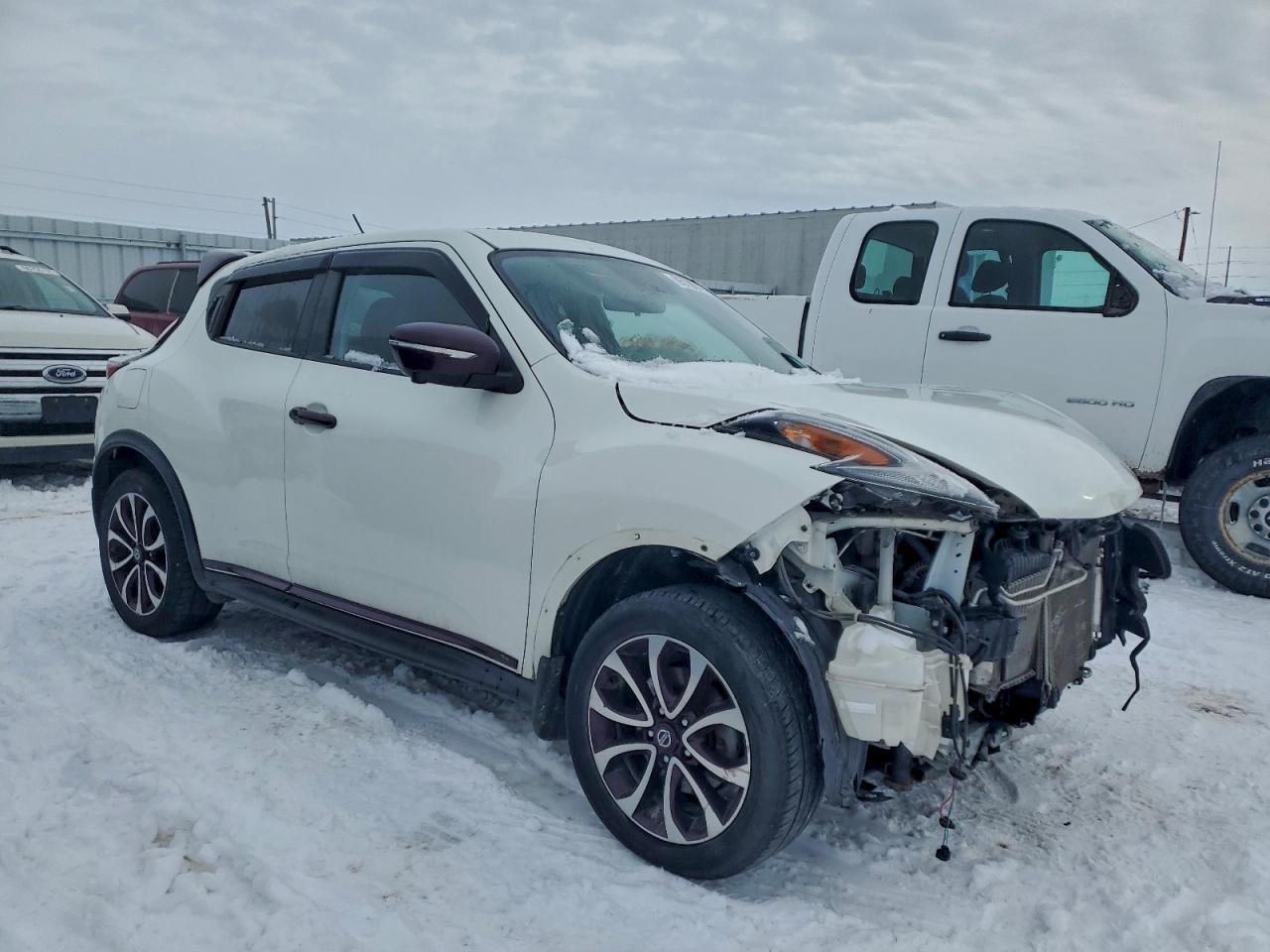 2015 Nissan Juke S - Фото 4