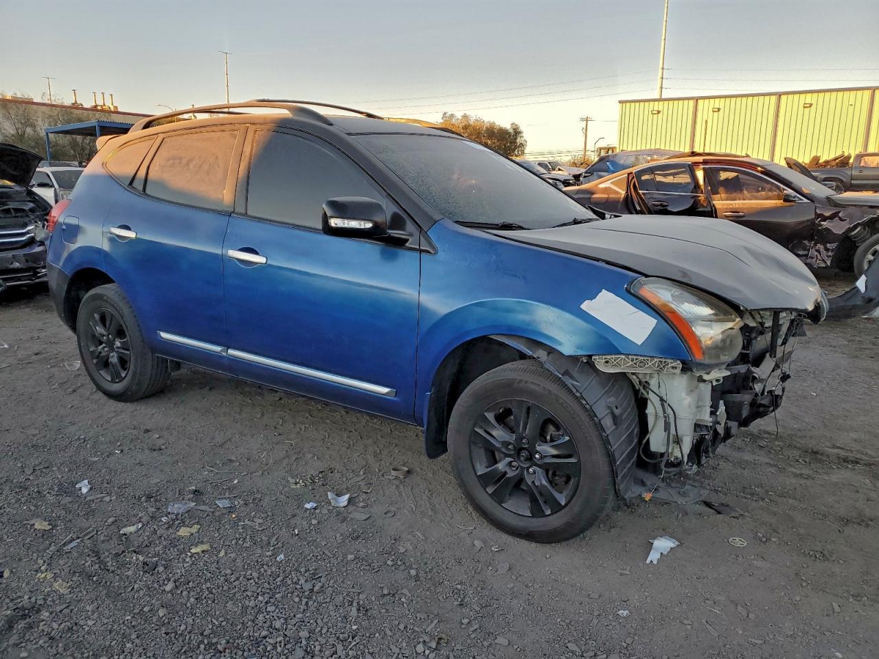 2014 Nissan Rogue Select S - Image 4