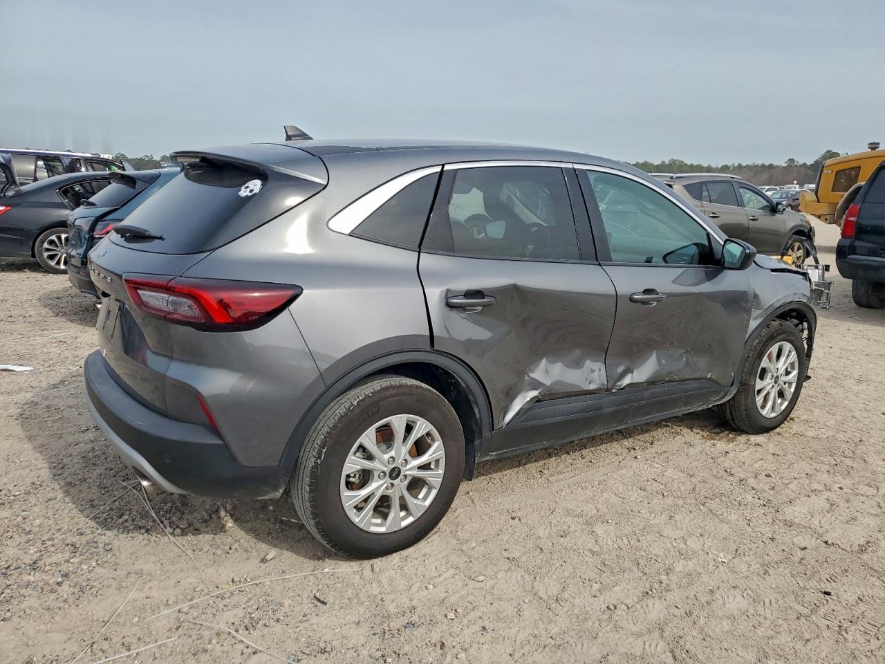 2024 Ford Escape Active - Image 3