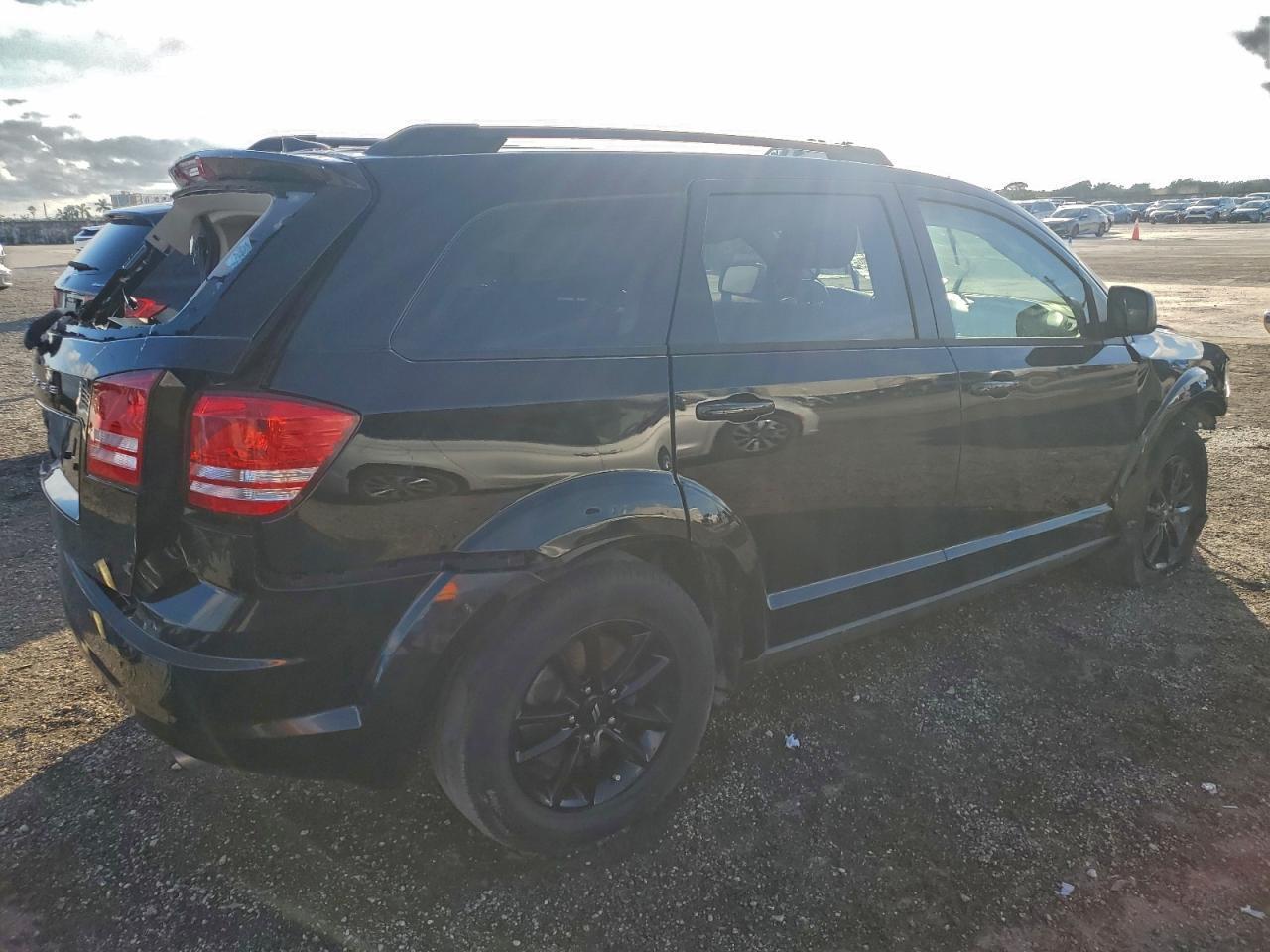 2020 Dodge Journey Se - Фото 3
