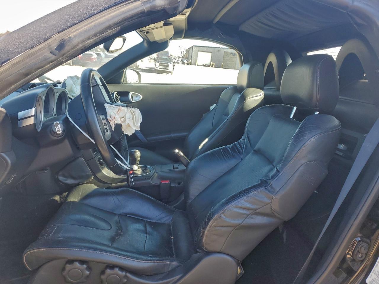 2004 Nissan 350Z Roadster - Image 7