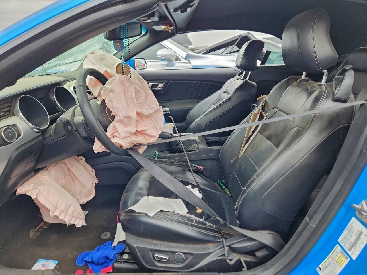 2017 Ford Mustang - Image 7