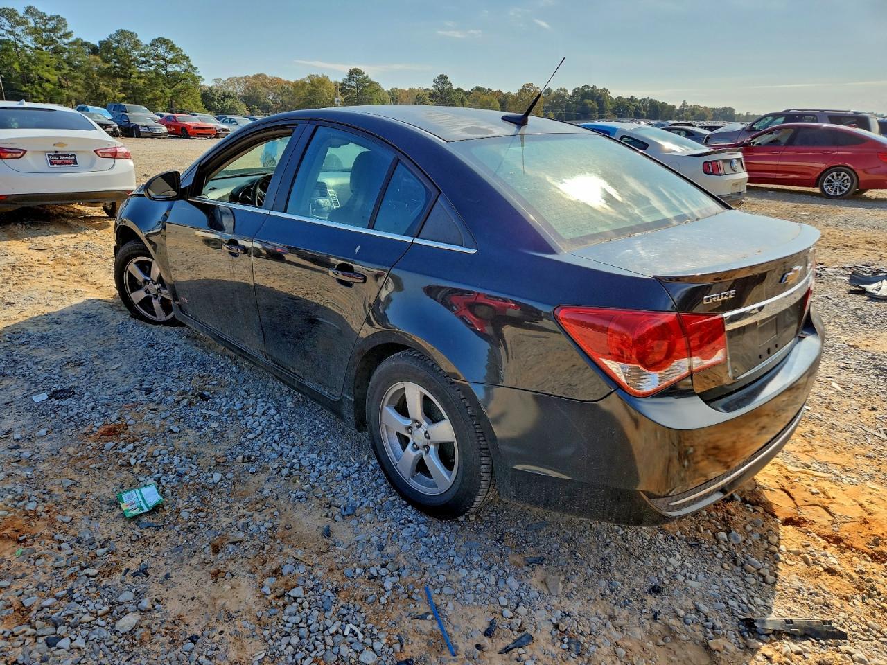2011 Chevrolet Cruze Lt - Image 2