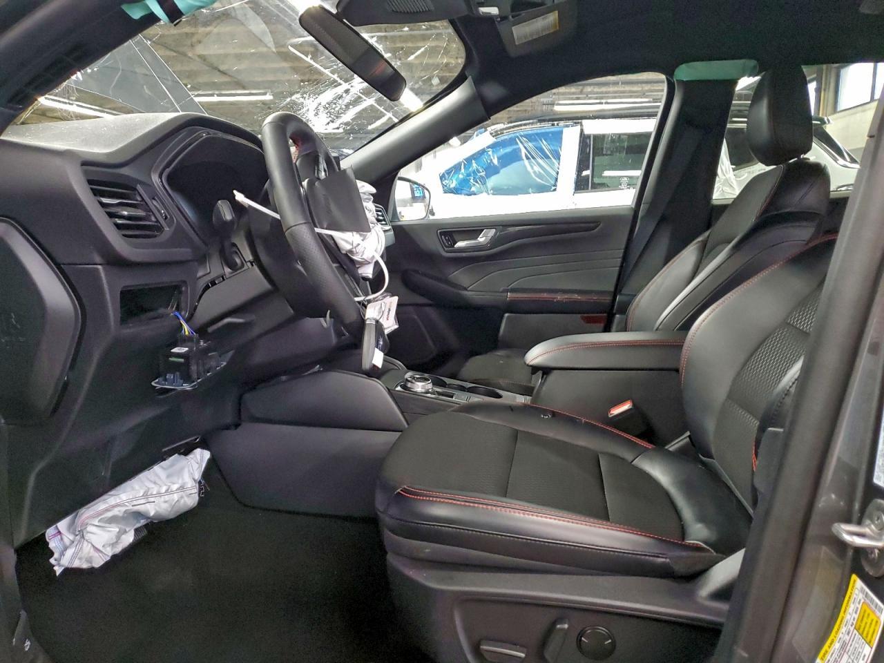 2025 Ford Escape St Line - Фото 7