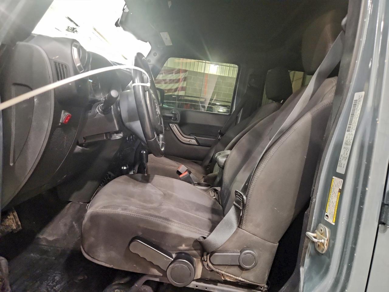 2015 Jeep Wrangler Unlimited Sport - Image 7