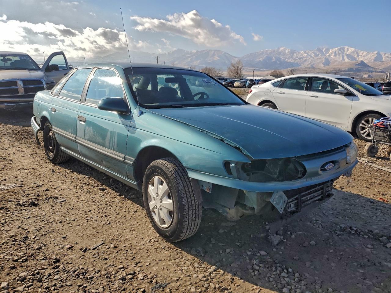 1993 Ford Taurus Gl - Image 4