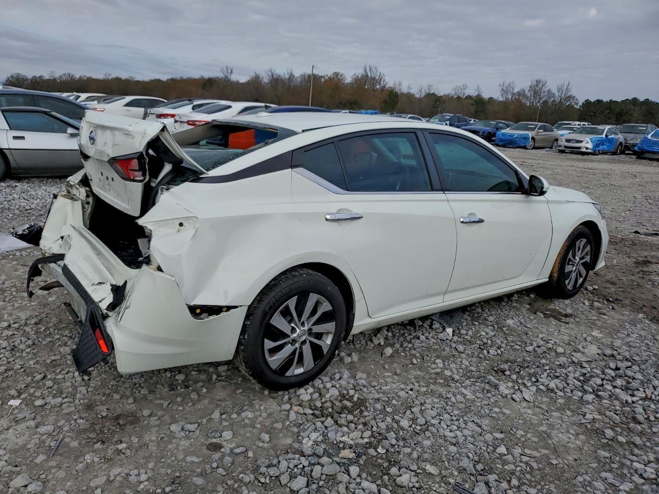 2020 Nissan Altima S - Image 3