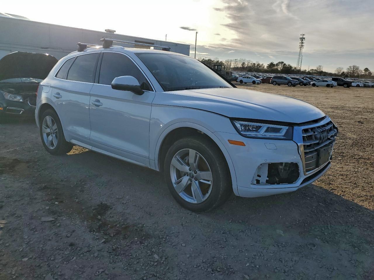 2019 Audi Q5 Premium Plus - Image 4