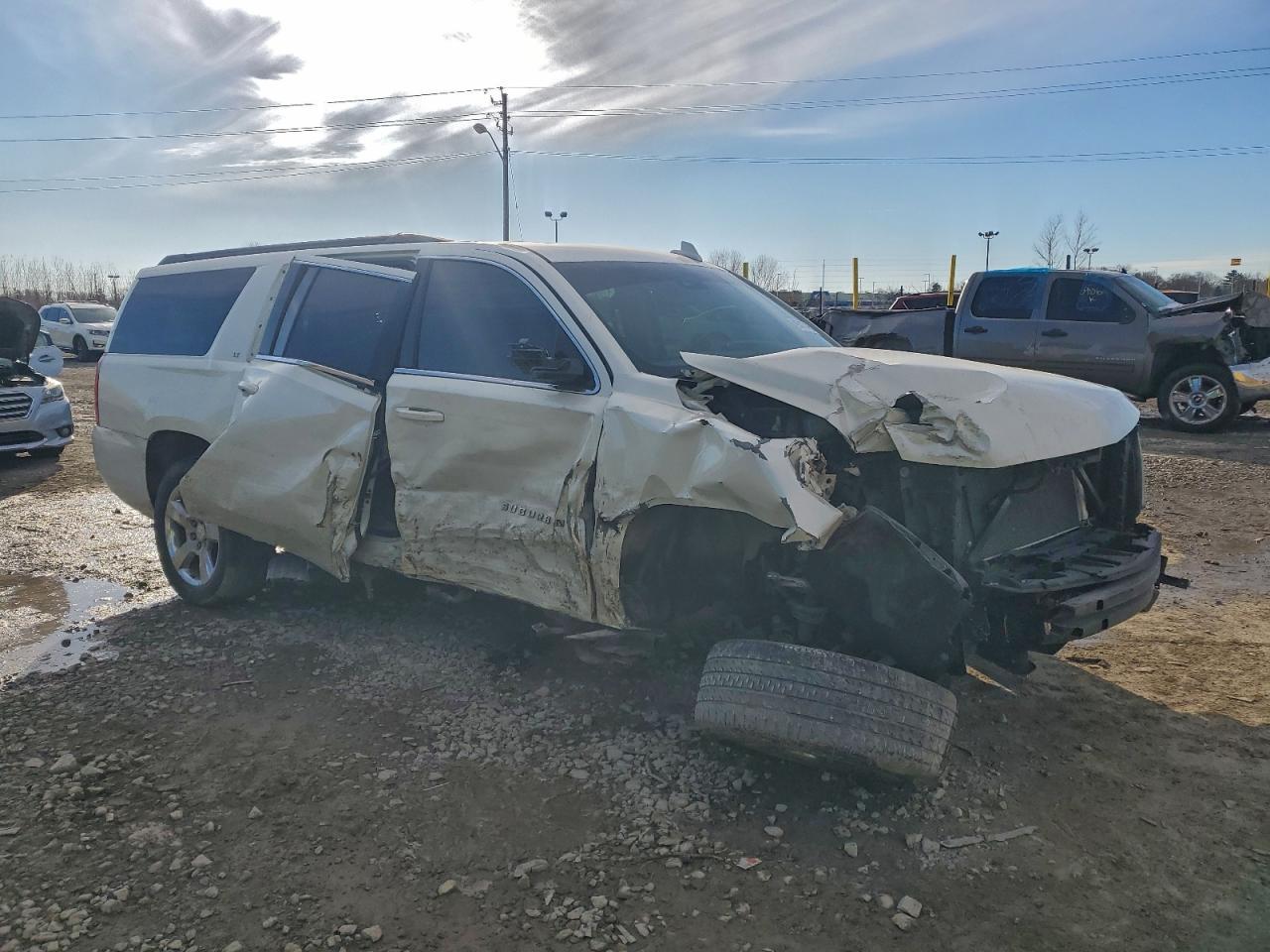2015 Chevrolet Suburban K1500 Lt - Фото 4