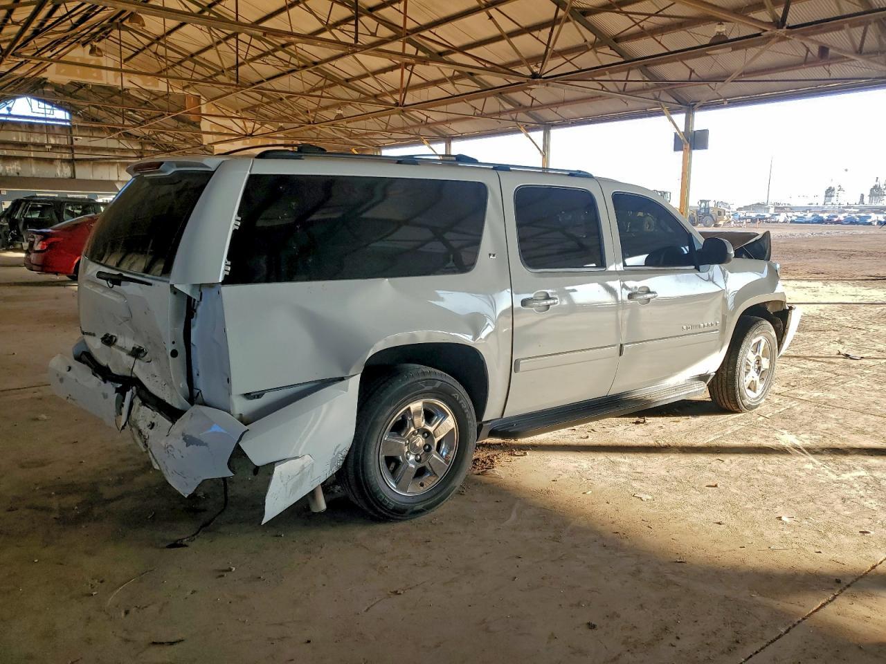 2007 Chevrolet Suburban C1500 - Фото 3