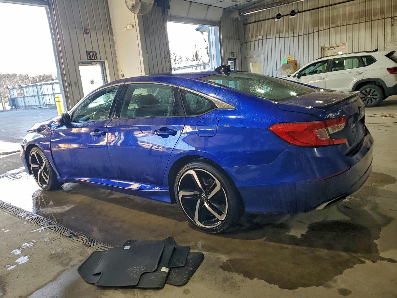 2022 Honda Accord Sport - Image 2