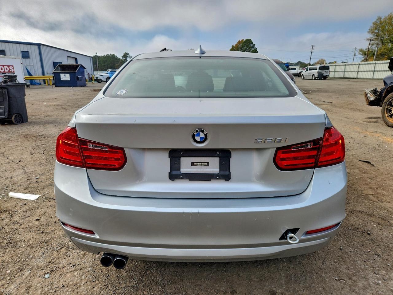 2013 BMW 328 I - Фото 6