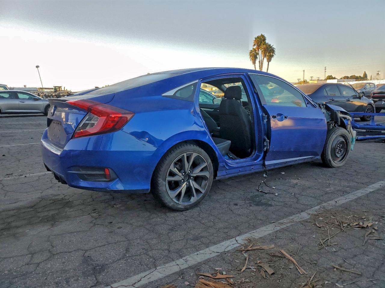 2019 Honda Civic Sport - Фото 3