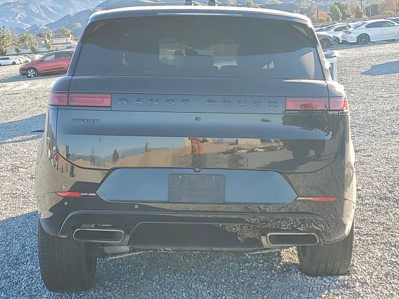 2024 Land Rover Range Rover Sport Dynamic Se - Image 6