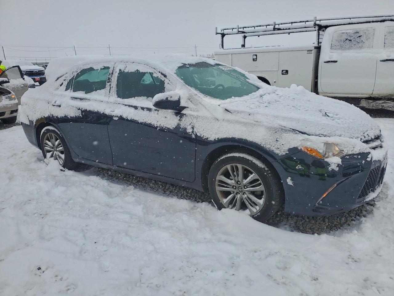 2015 Toyota Camry Le - Image 4