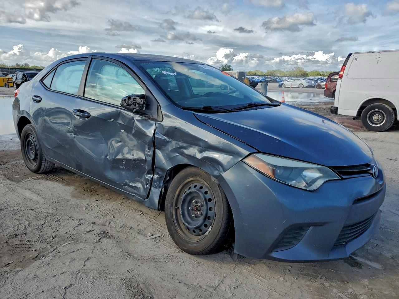 2014 Toyota Corolla L - Image 4