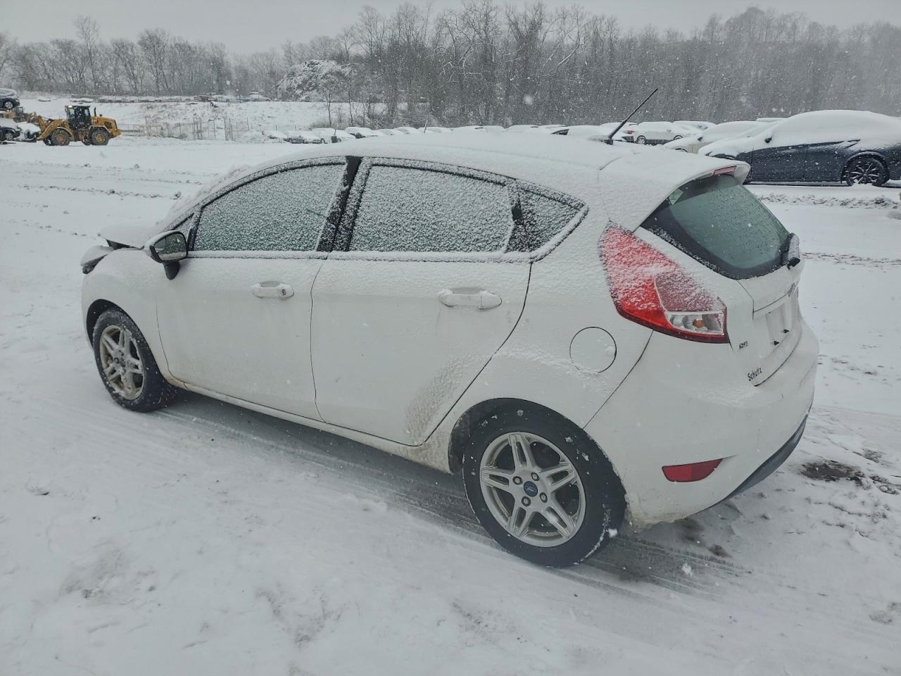 2019 Ford Fiesta Se - Фото 2