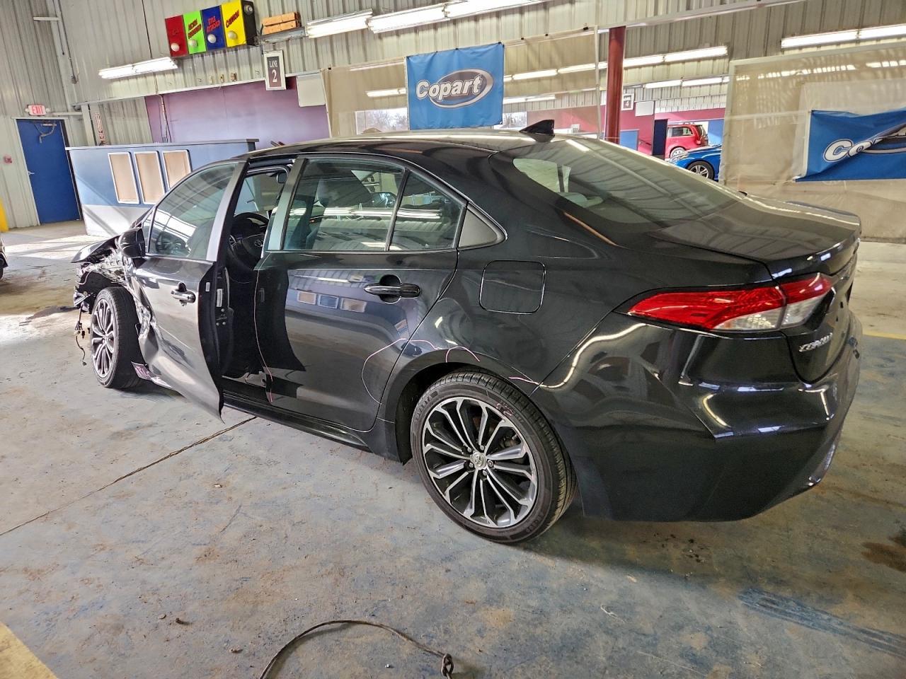 2022 Toyota Corolla Le - Фото 2