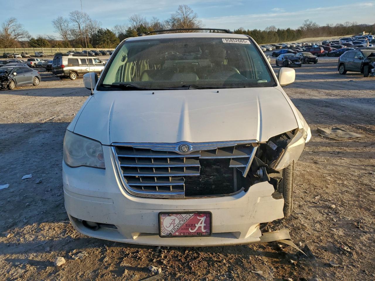 2010 Chrysler Town & Country Touring - Фото 5