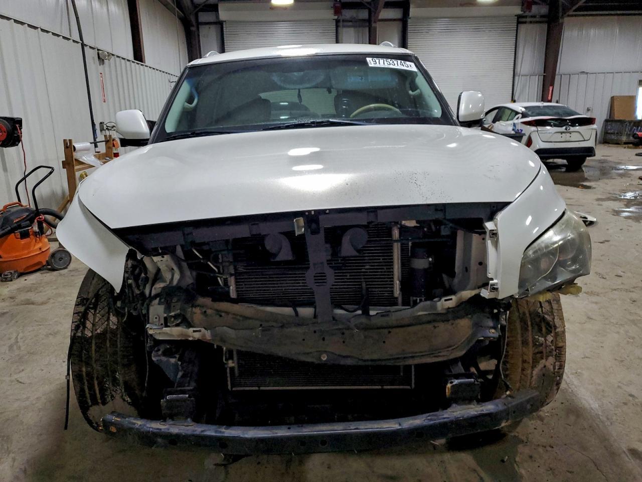 2012 Infiniti Qx56 - Image 5