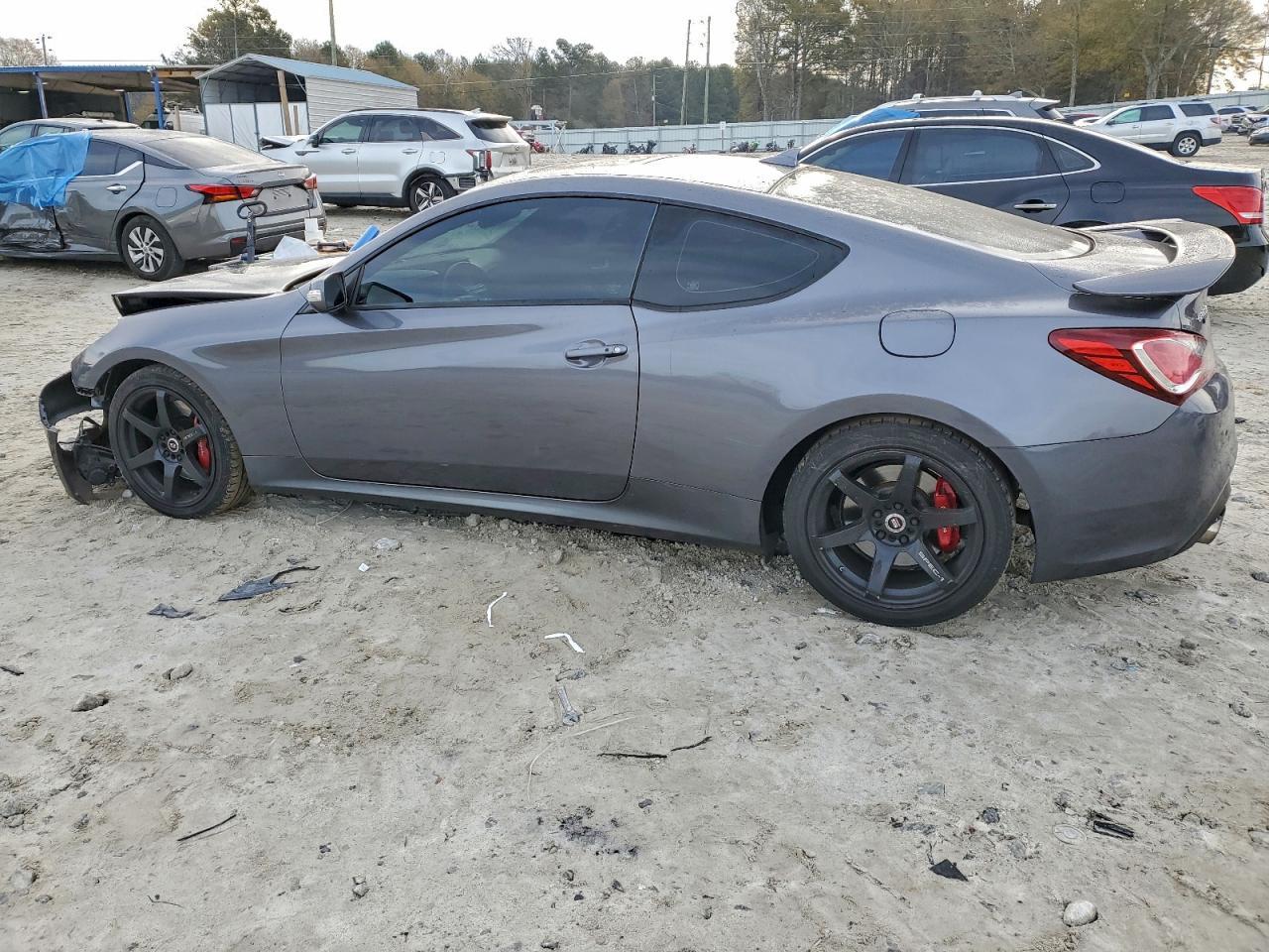 2015 Hyundai Genesis Coupe 3.8L - Фото 2