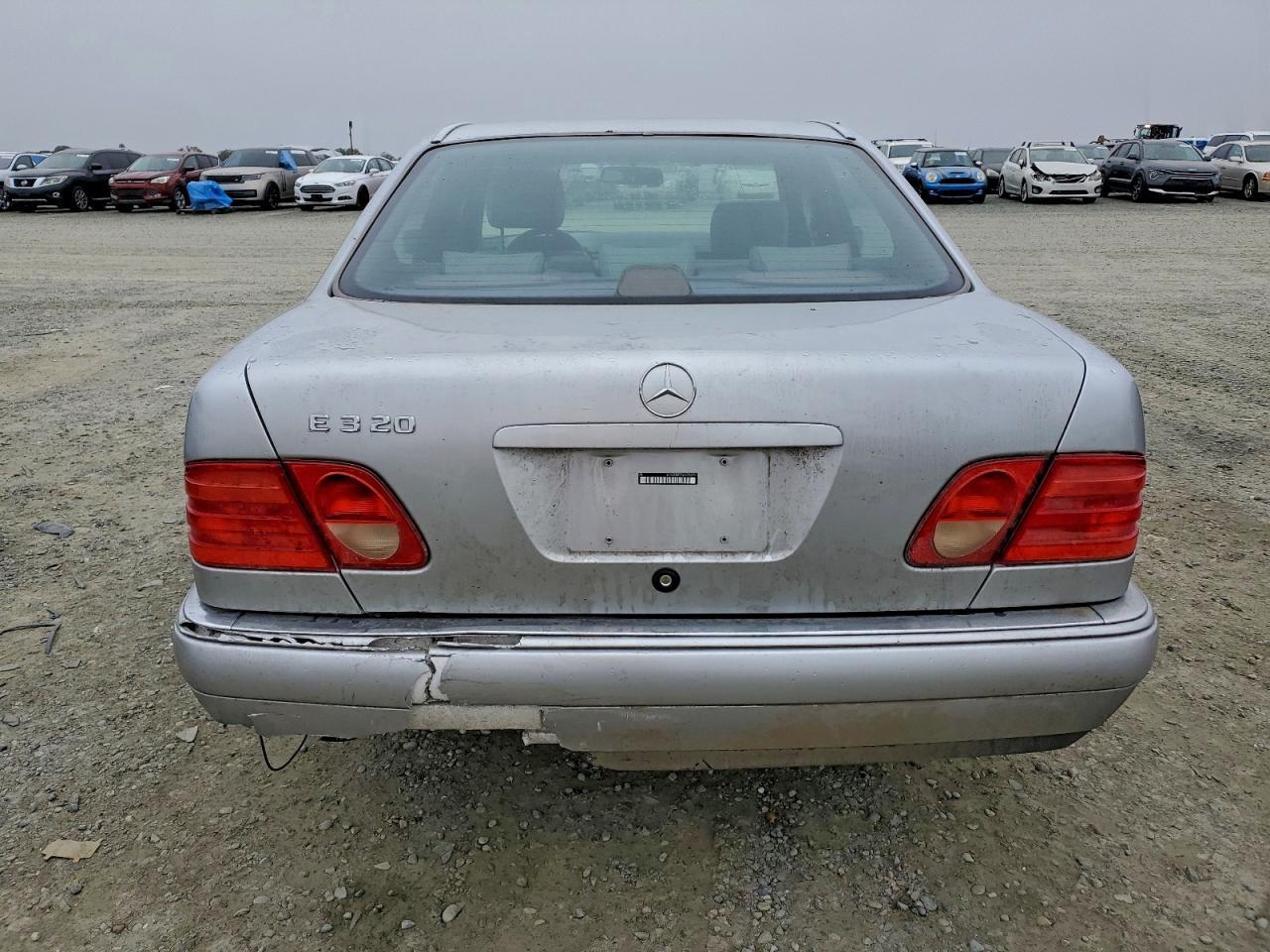 1998 Mercedes-Benz E 320 - Image 6