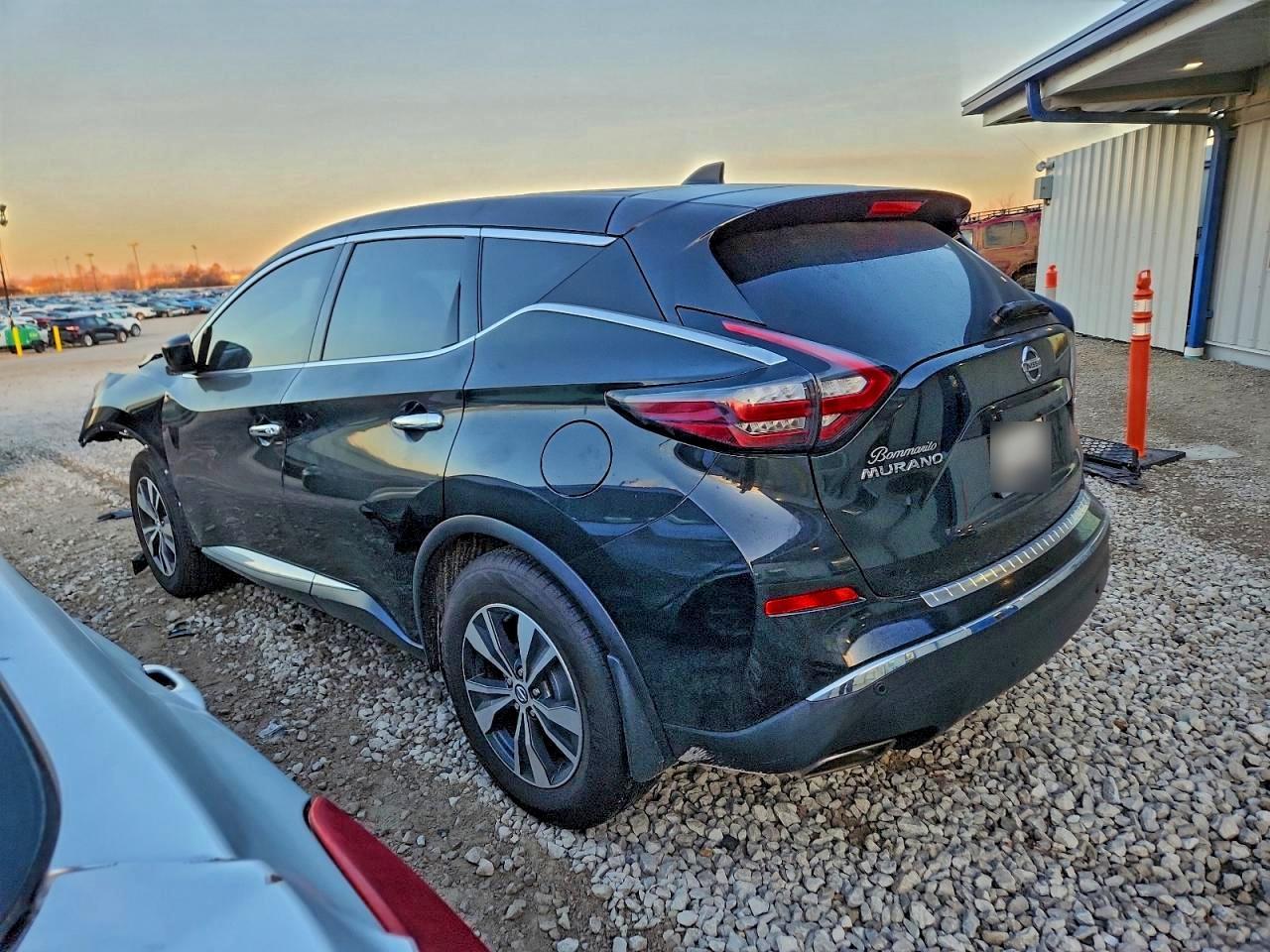2022 Nissan Murano S - Фото 2