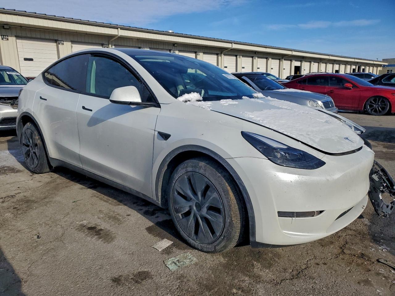 2024 Tesla Model Y - Фото 4
