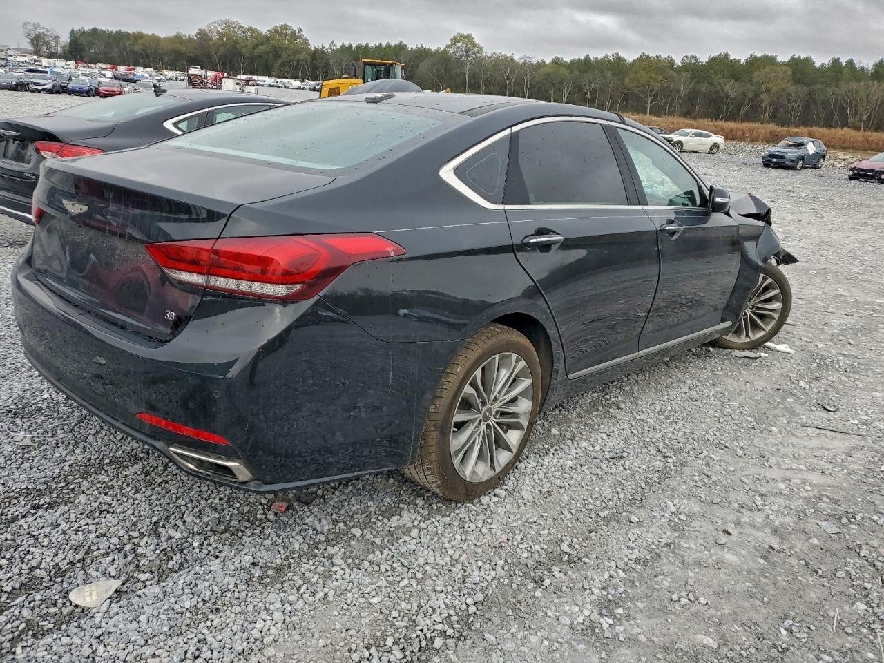 2015 Hyundai Genesis 3.8L - Фото 3