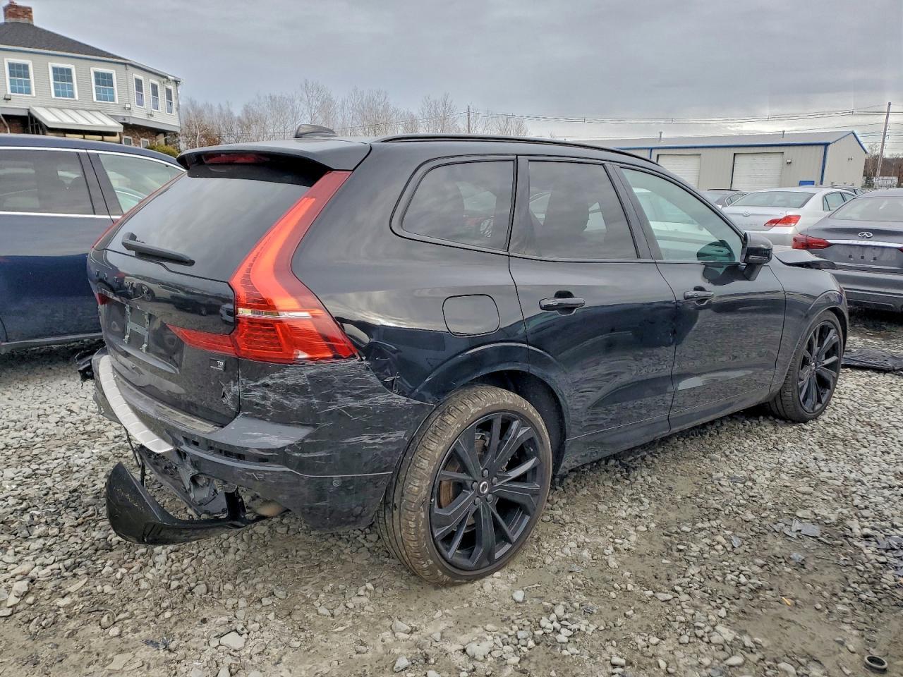 2024 Volvo Xc60 Ultimate - Image 3