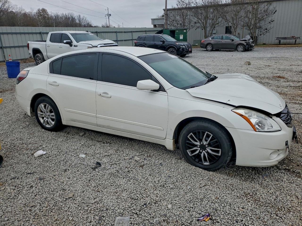2012 Nissan Altima Base - Фото 4
