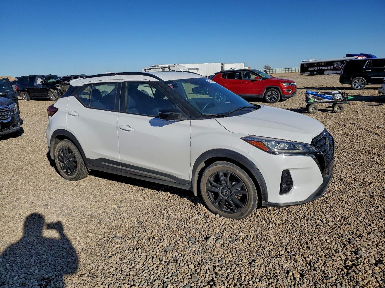 2021 Nissan Kicks Sr - Фото 4