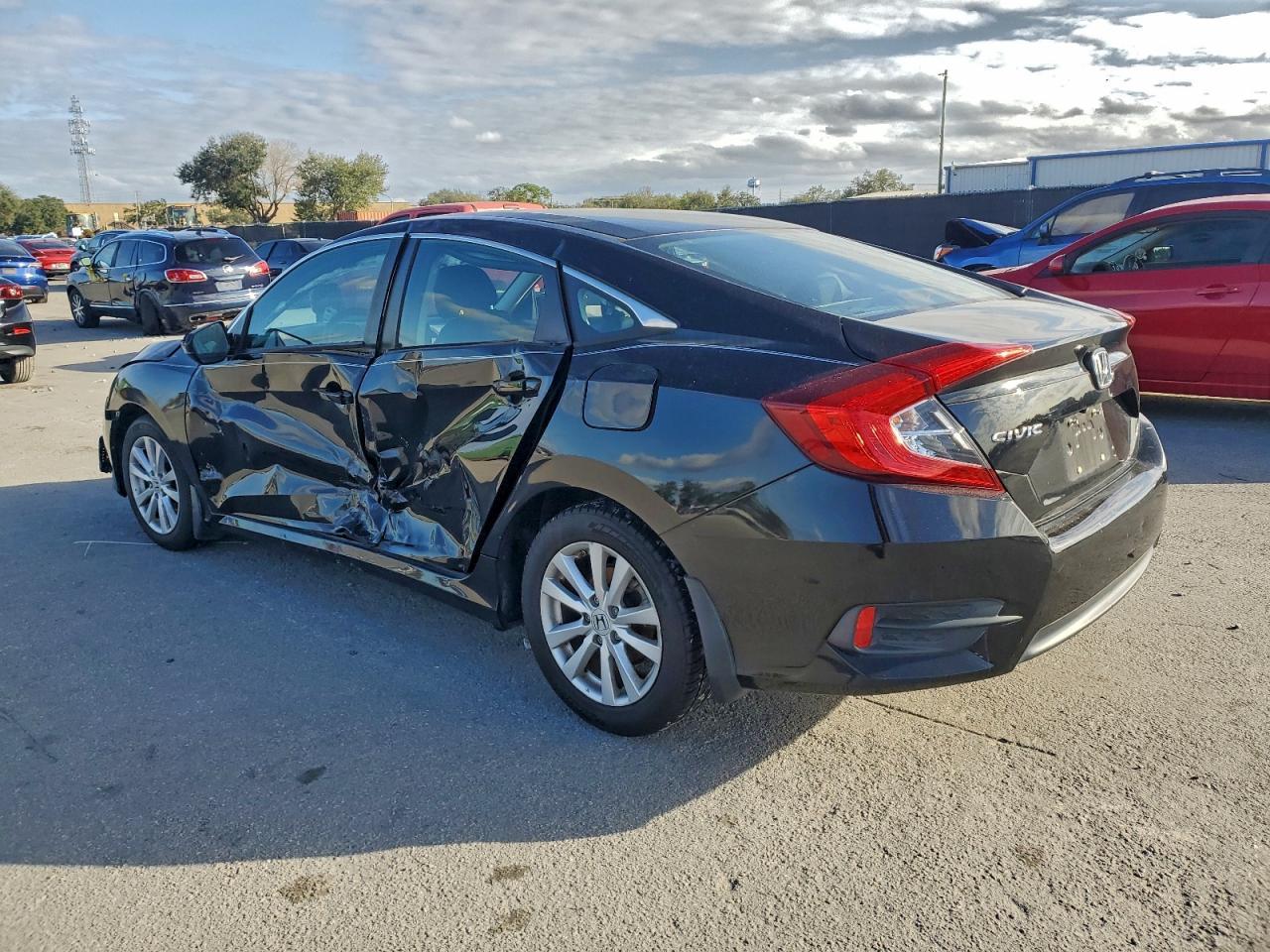 2016 Honda Civic Lx - Фото 2