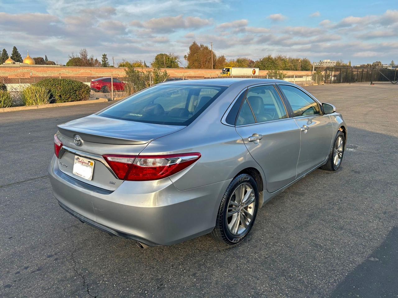 2016 Toyota Camry Le - Фото 4