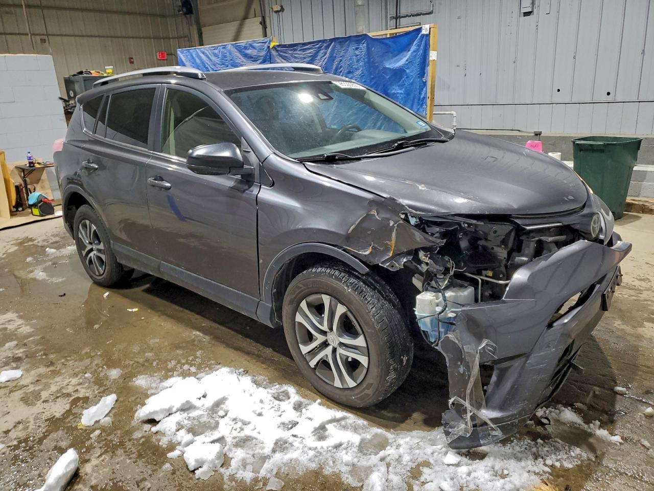 2017 Toyota Rav4 Le - Image 4