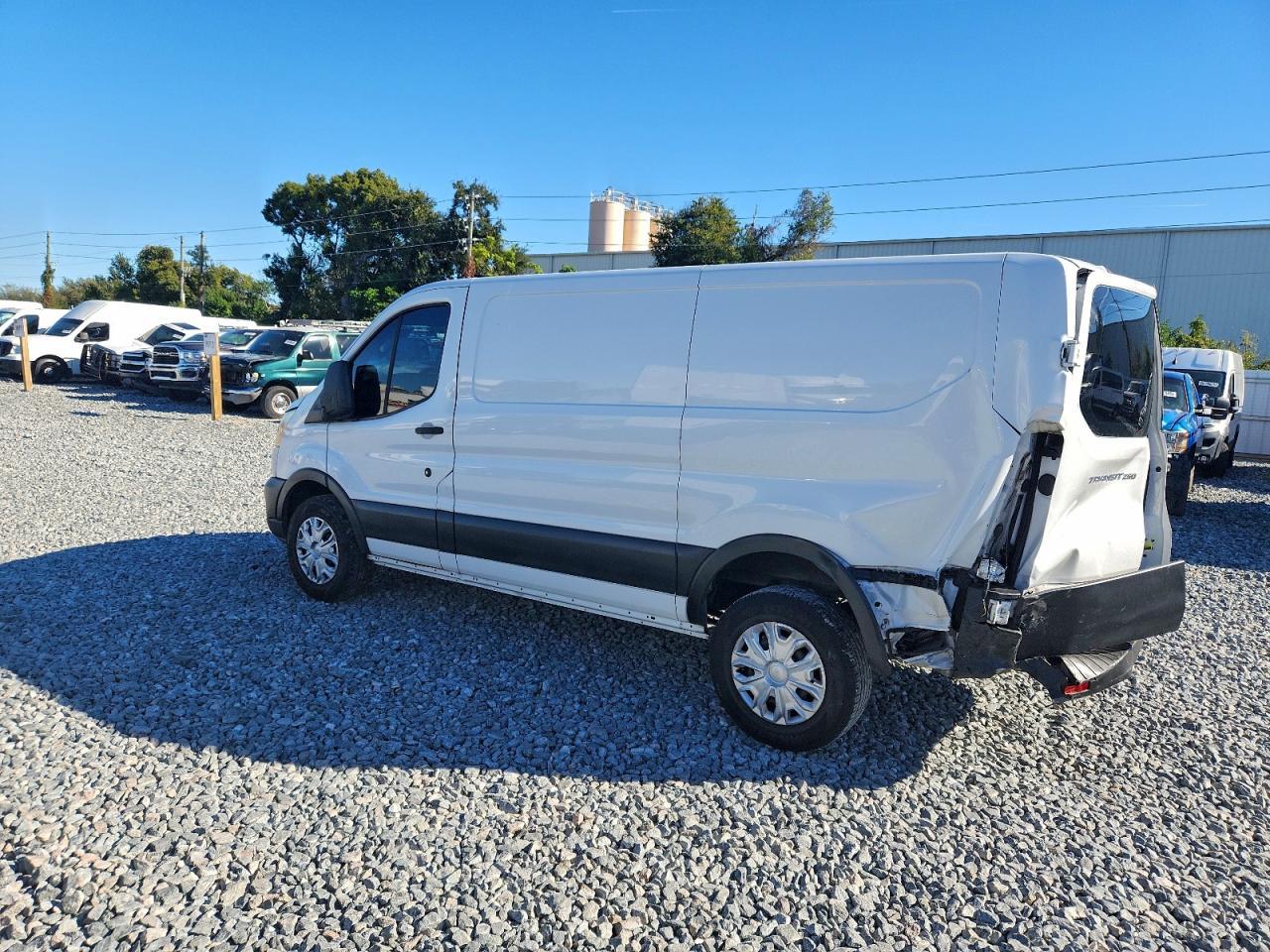 2020 Ford Transit Cargo Van T- - Фото 2