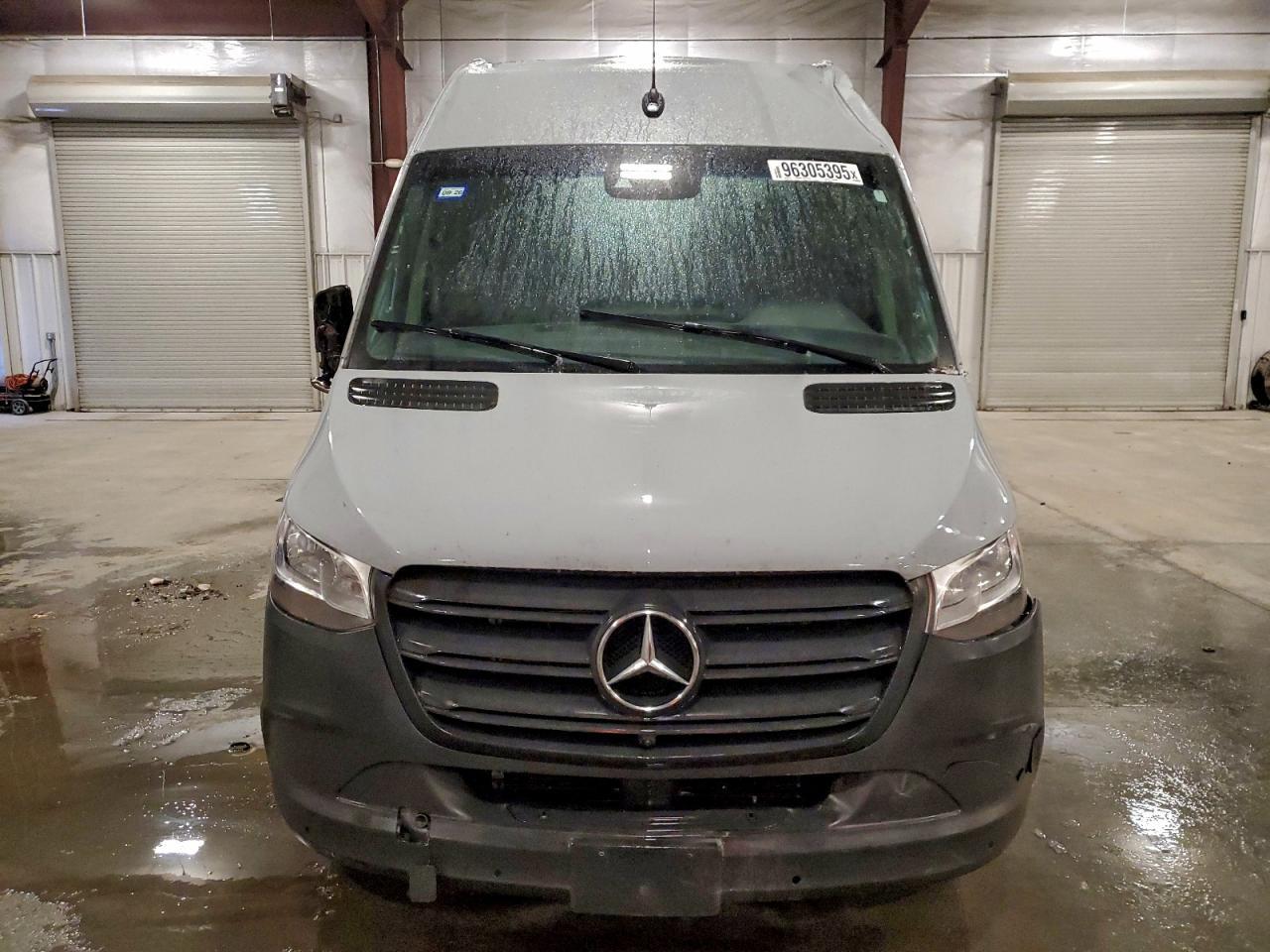 2024 Mercedes Benz Sprinter 3500 Delivery Van - Image 5