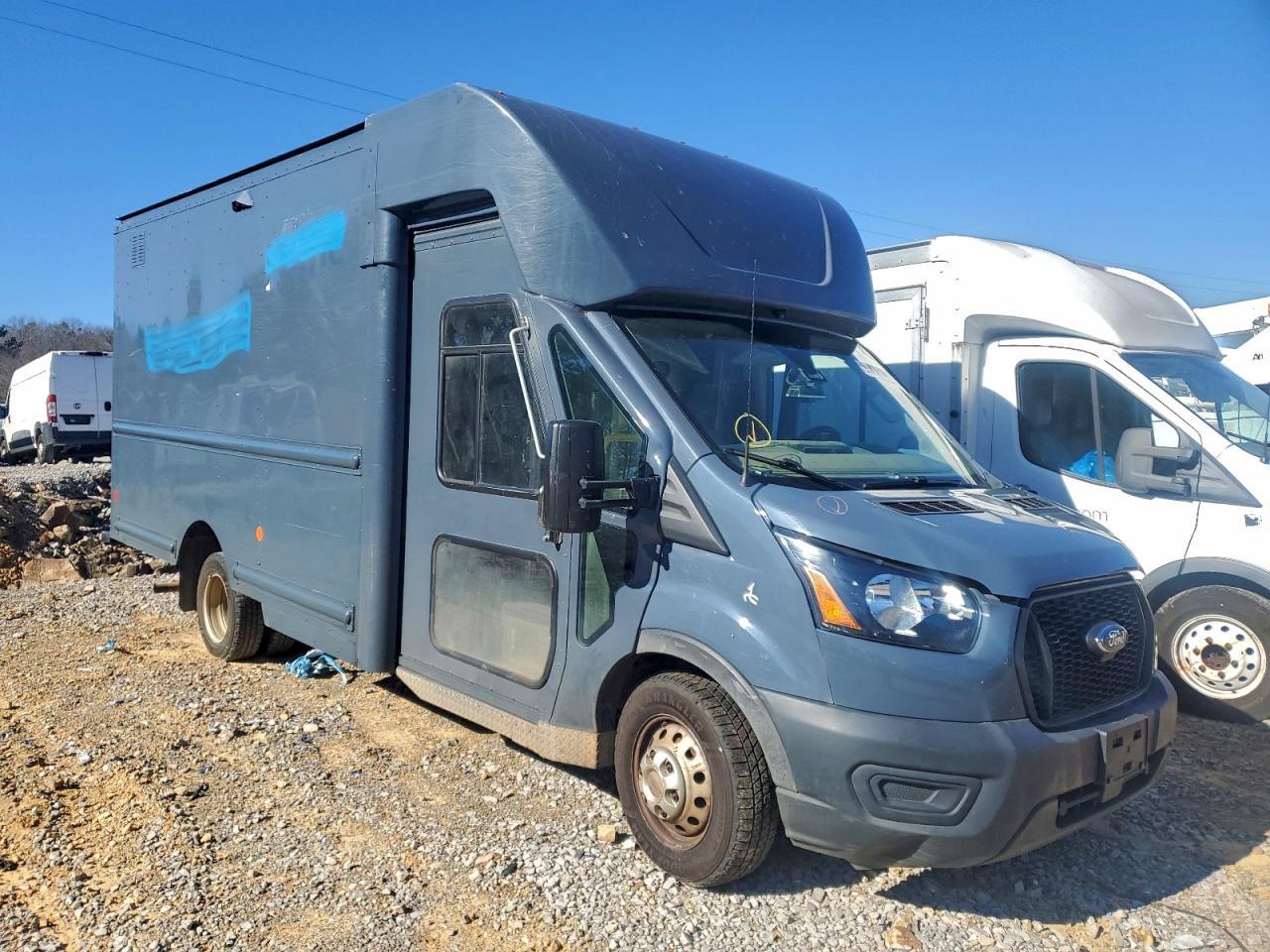2021 Ford Transit Delivery Truck - Фото 4