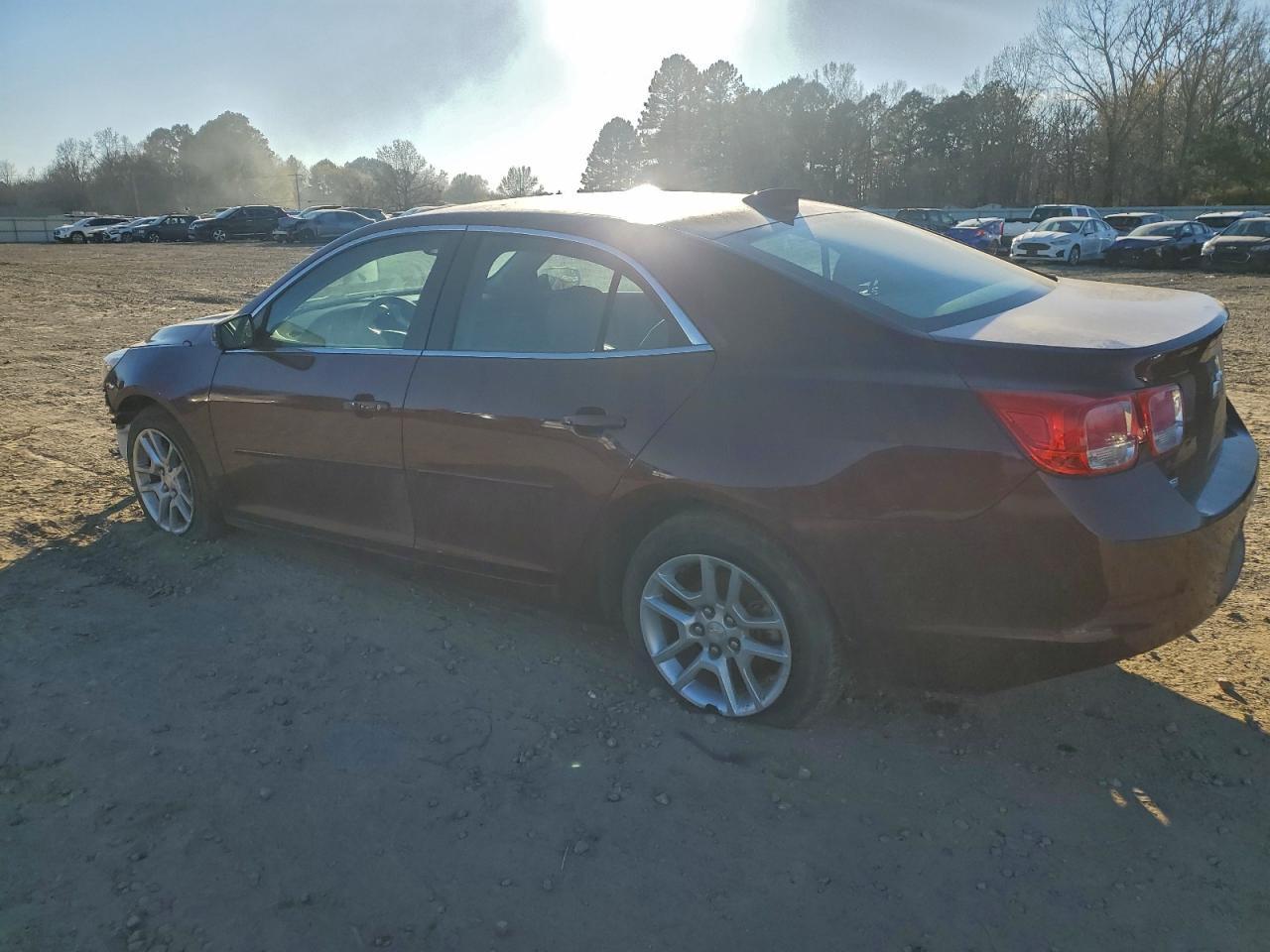 2015 Chevrolet Malibu 1Lt - Фото 2