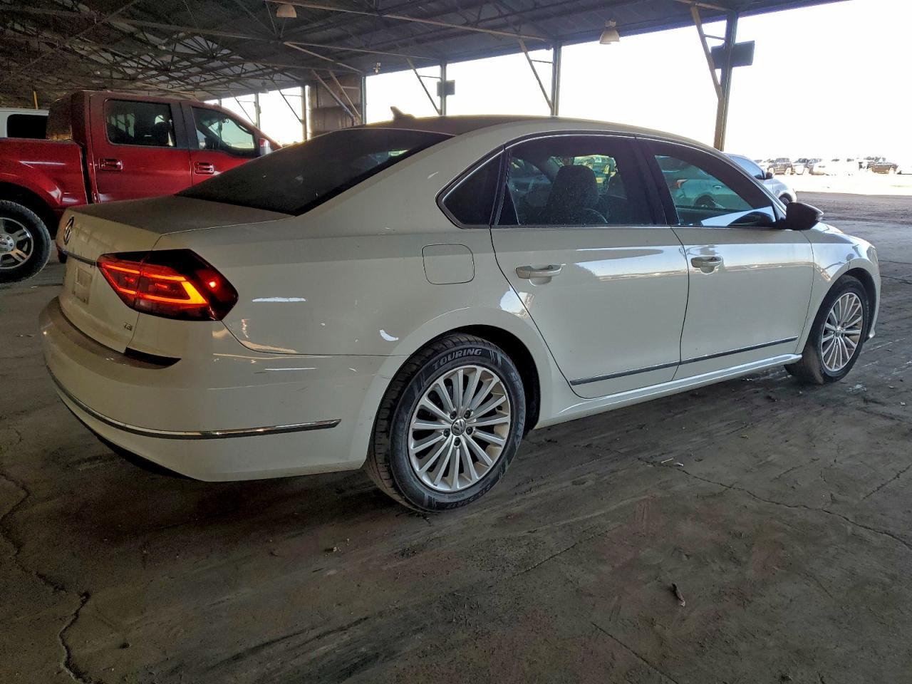 2017 Volkswagen Passat Se - Image 3