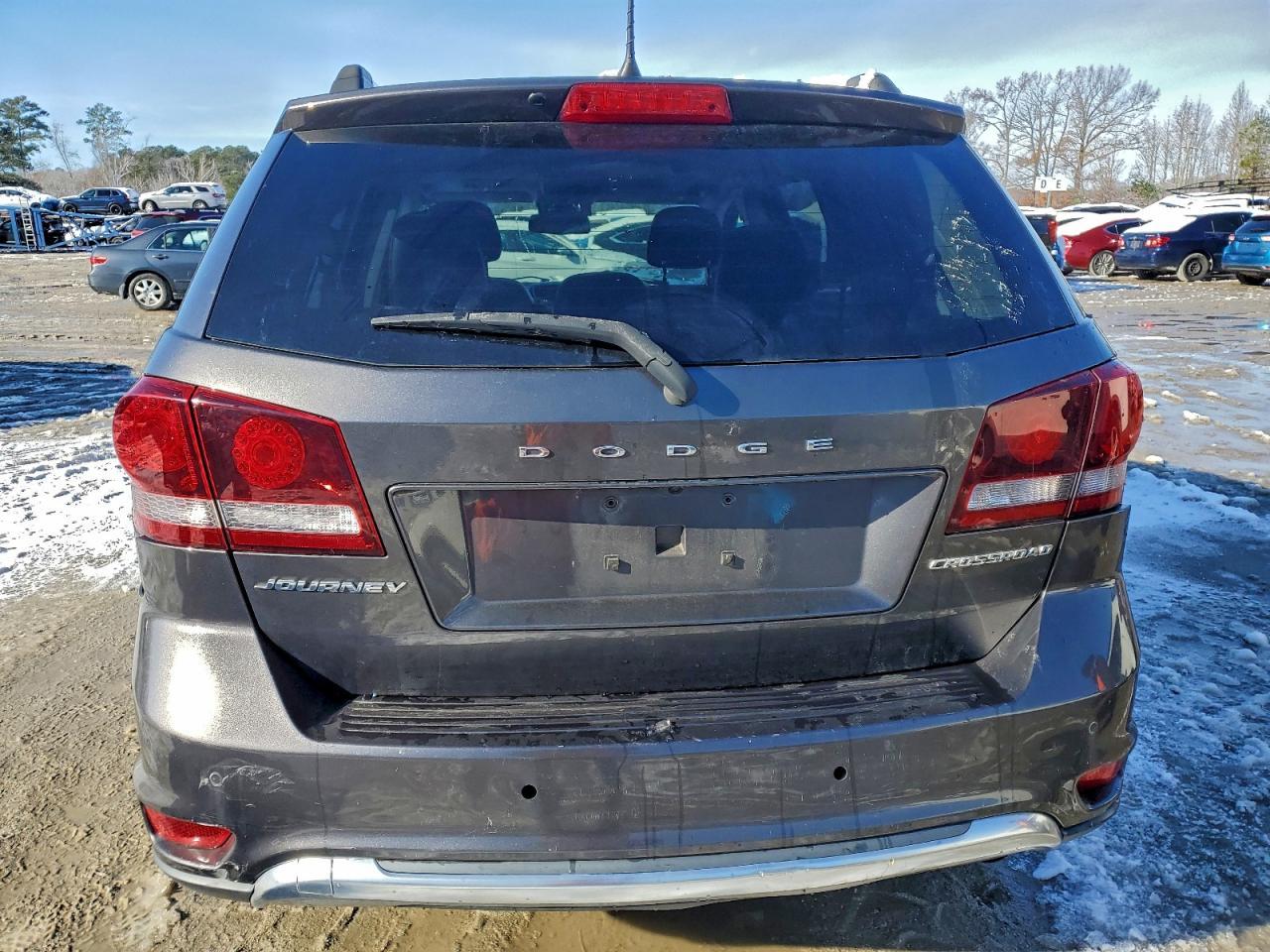 2020 Dodge Journey Crossroad - Image 6