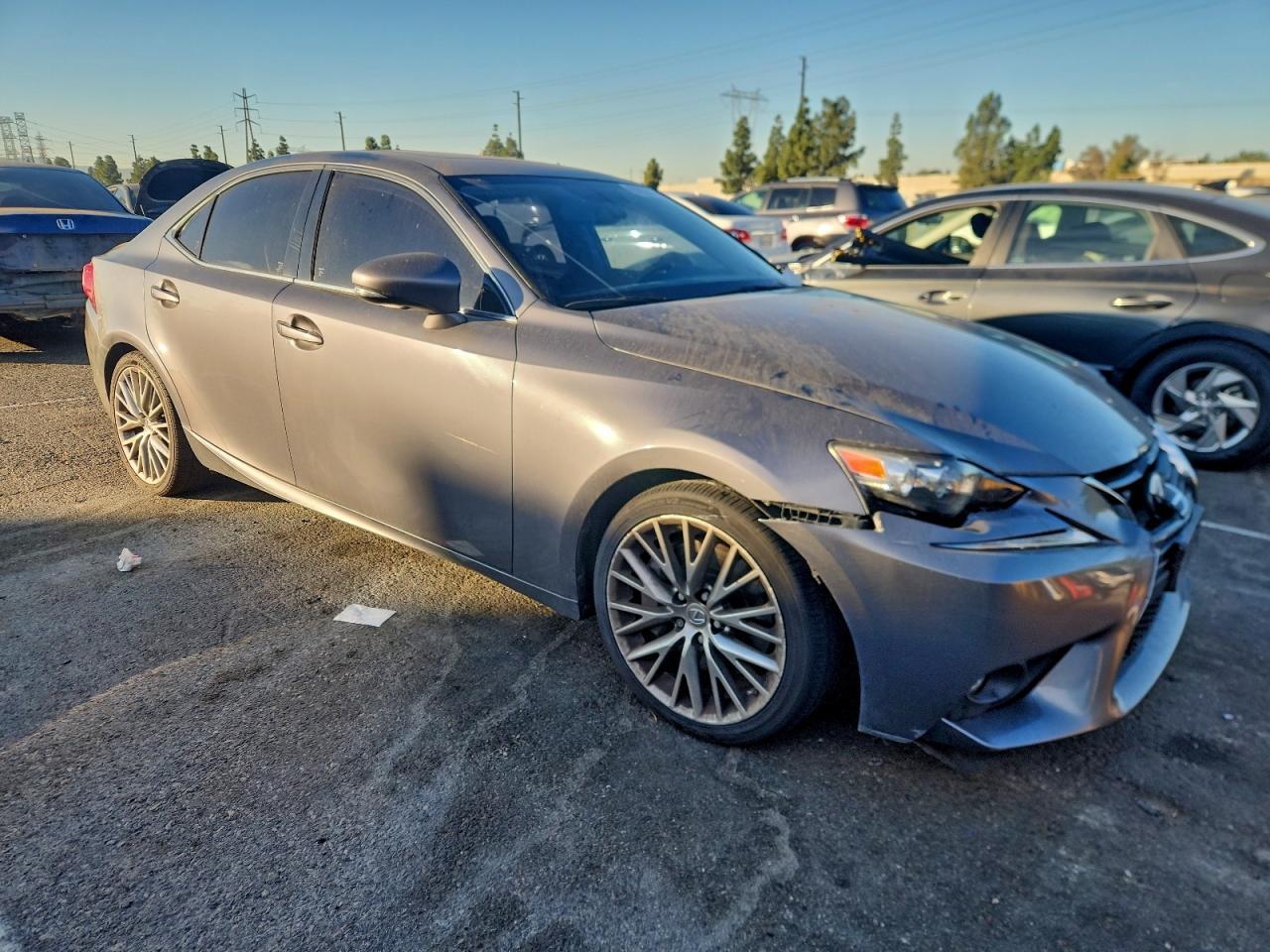2016 Lexus Is 200T Base - Фото 4