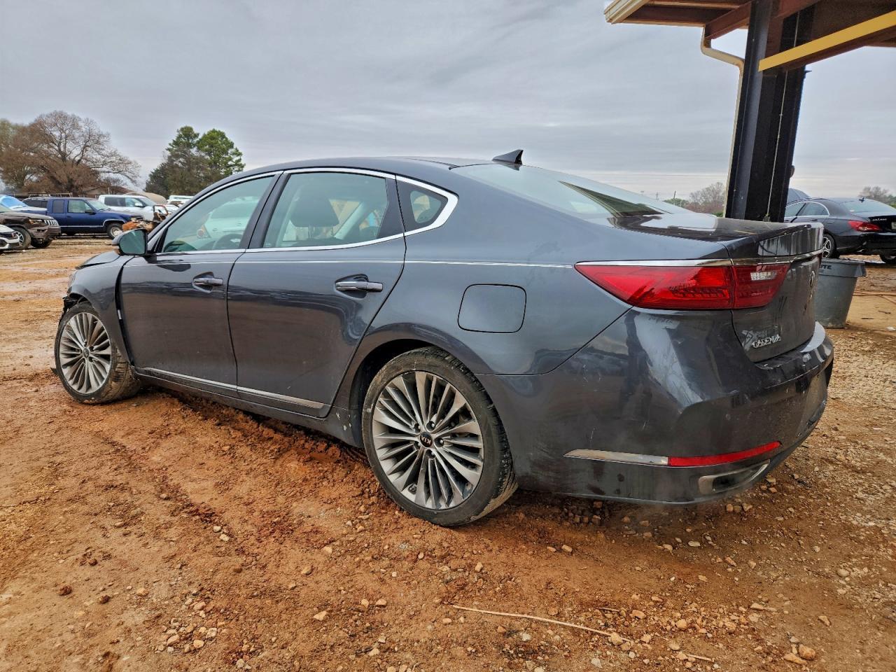 2019 Kia Cadenza Luxury - Фото 2