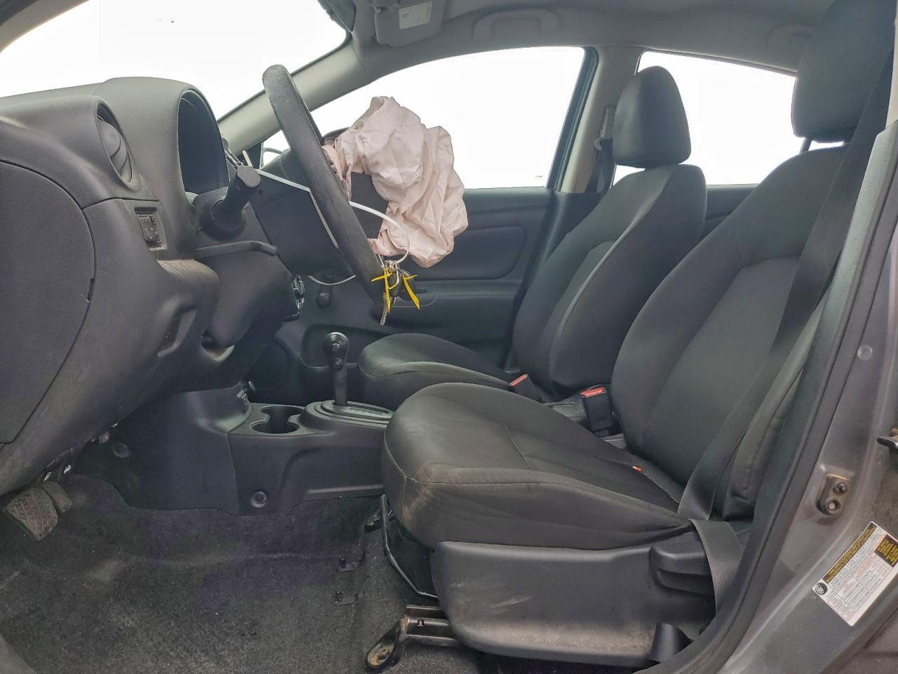 2018 Nissan Versa S - Фото 7
