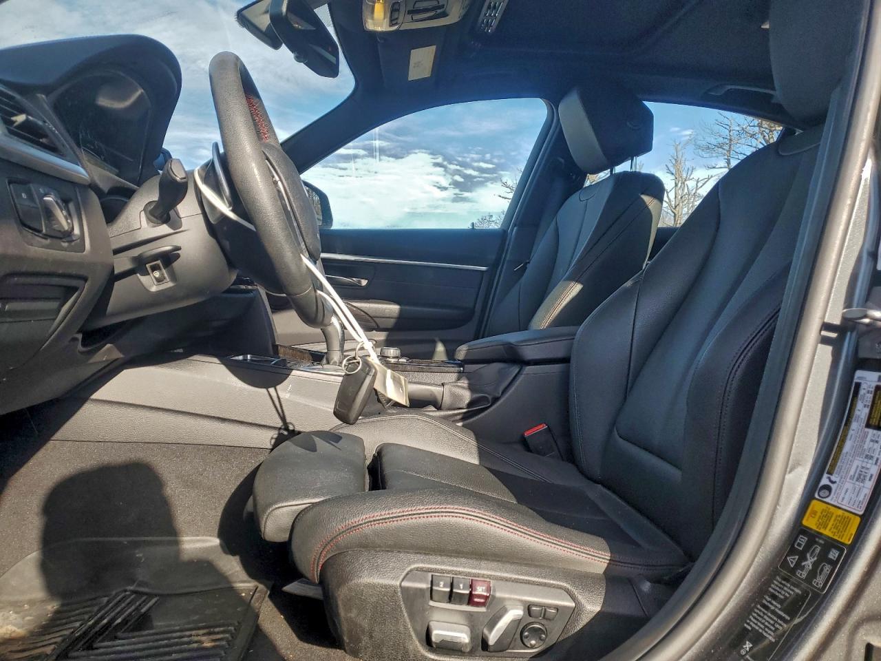 2018 BMW 330 Xi - Фото 7
