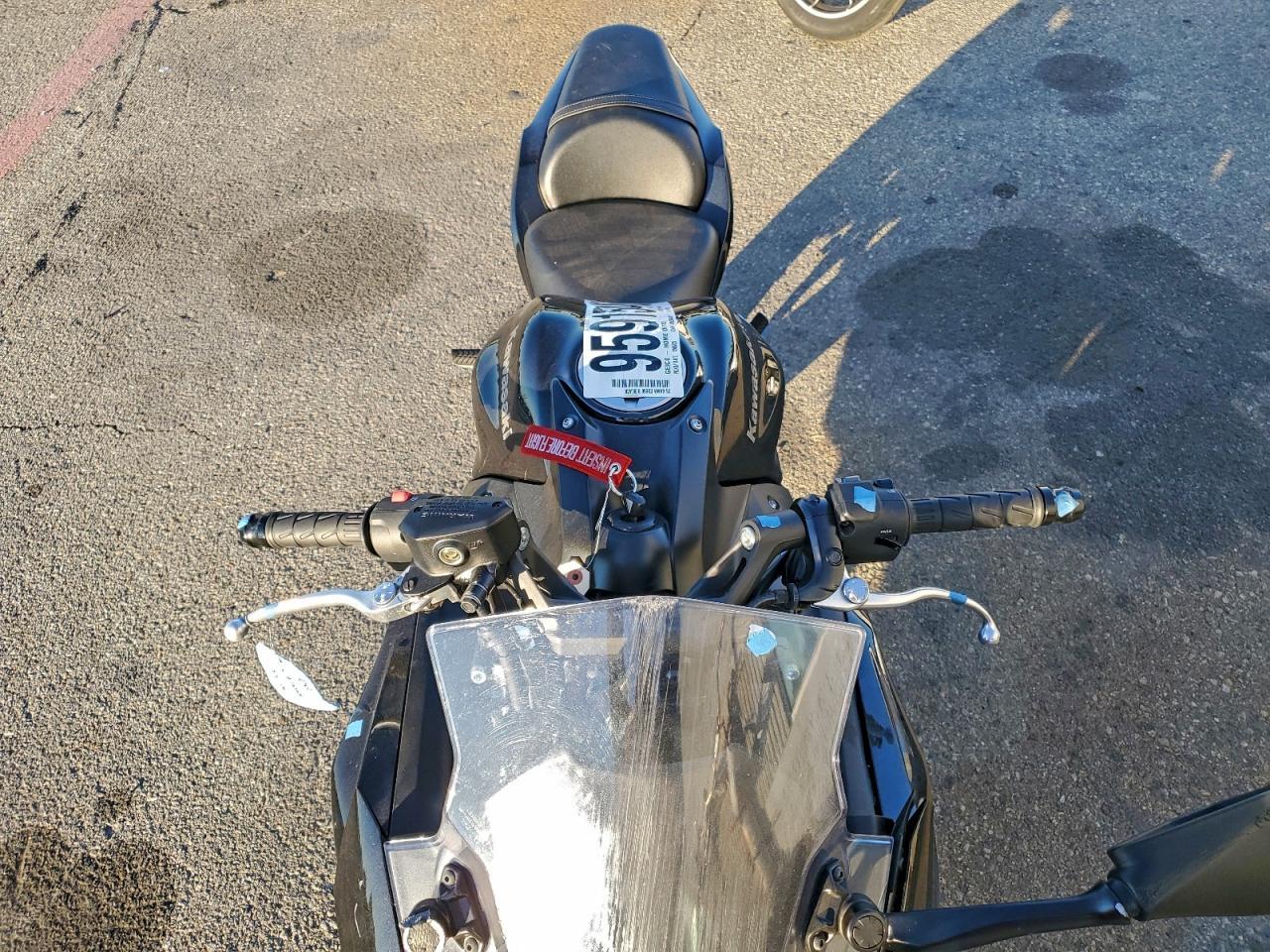 2025 Kawasaki Ex650 R - Фото 5